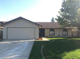 3695 W Dakota Ave, Fresno, CA 93722
