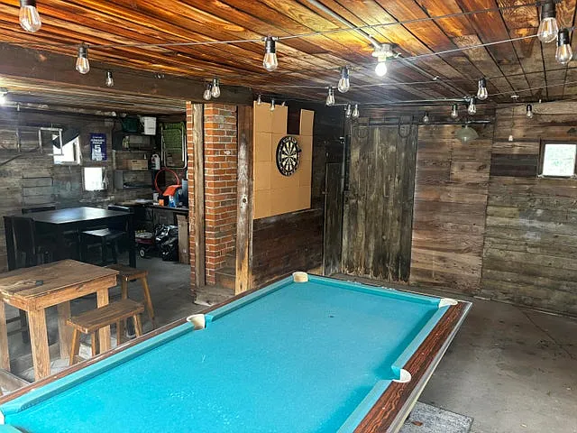 Garage (pool table not included)
