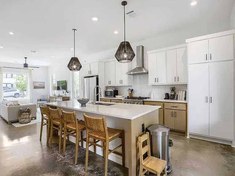 4804 Ribbecke Ave — Photo 9