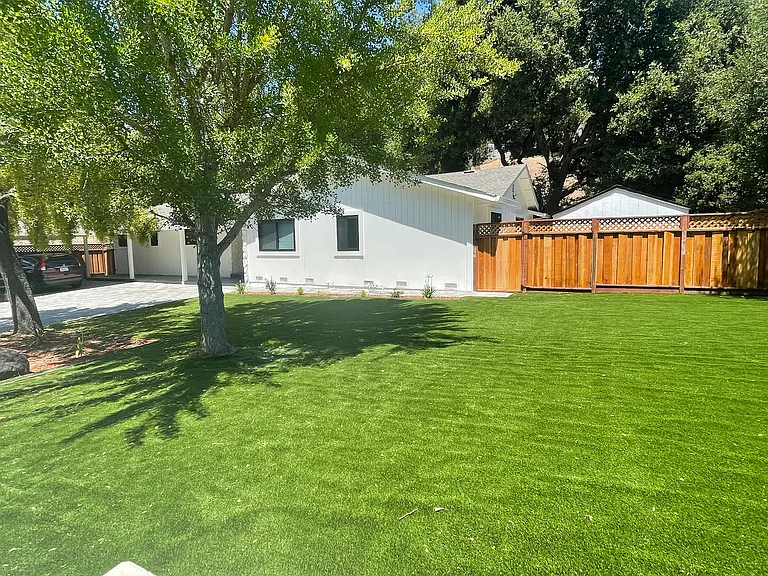 11040 Eastbrook Ave — Photo 3