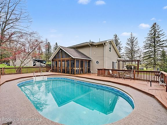 2nd image of 73 Quinton Rd