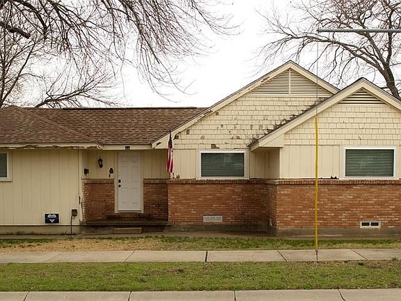 5th image of 401 E Boydstun Ave