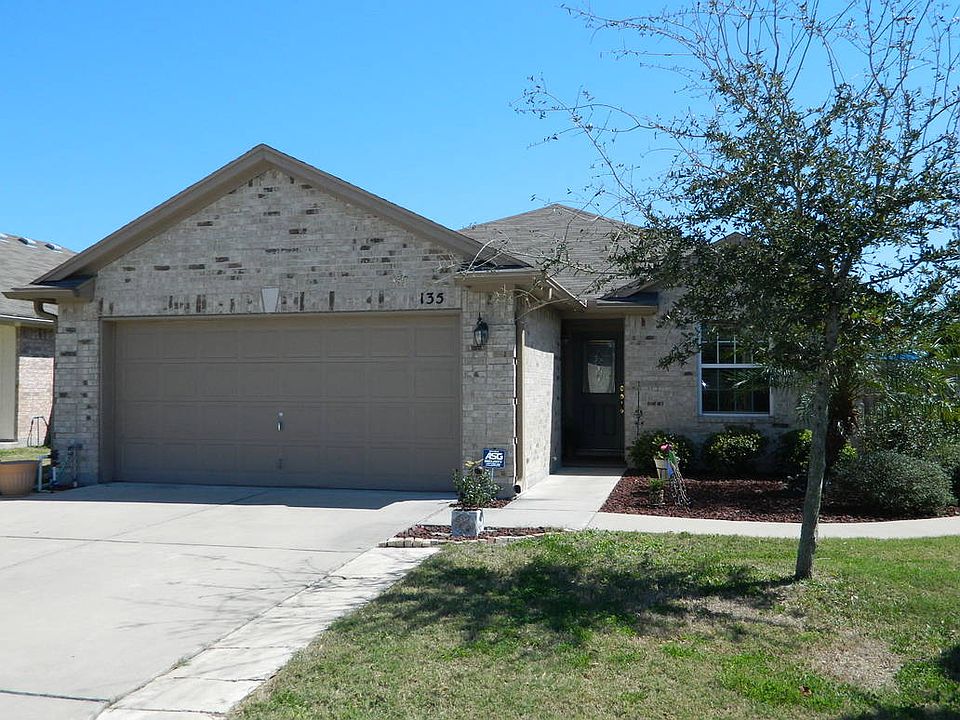 1st image of 135 Heron Oaks