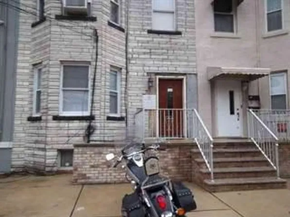 704 Avenue E #1, Bayonne, NJ 07002