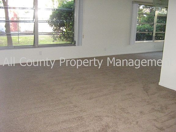 3rd image of 3545 30th Ave N APT 1