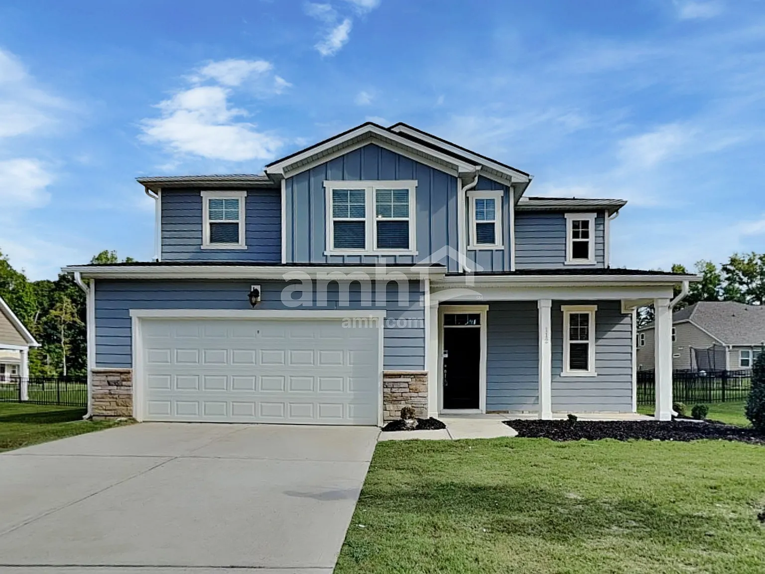 3 bed, 2.5 bath, 1834 sqft, $2,080 — Photo 1