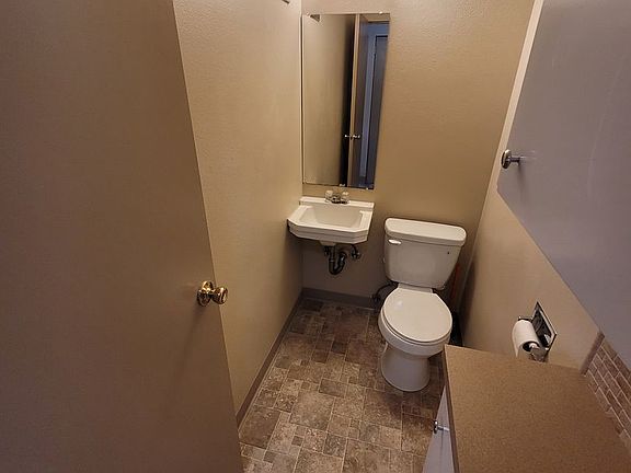 5th image of 1531 1547 Mill St SE #1545
