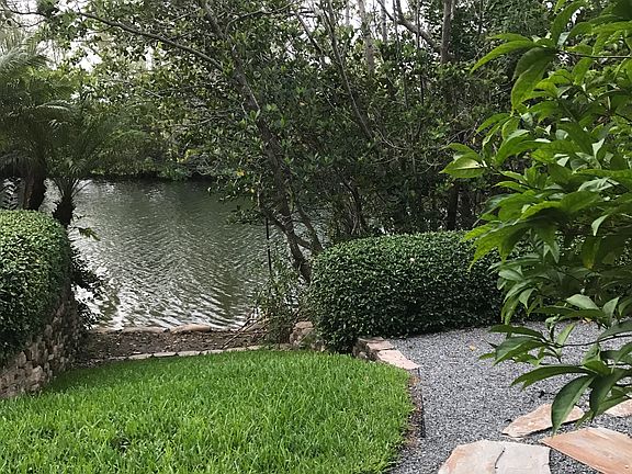 5th image of 6212 Paradise Point Dr