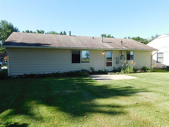 4th image of 284 Birchwood Ct