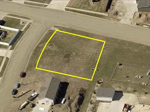 4001 Greensboro Dr, City Of Bismarck, ND 58503