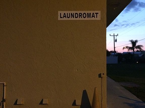 Common area laundromat