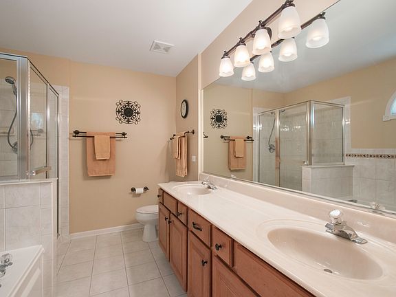 4th image of 769 Westwind Dr