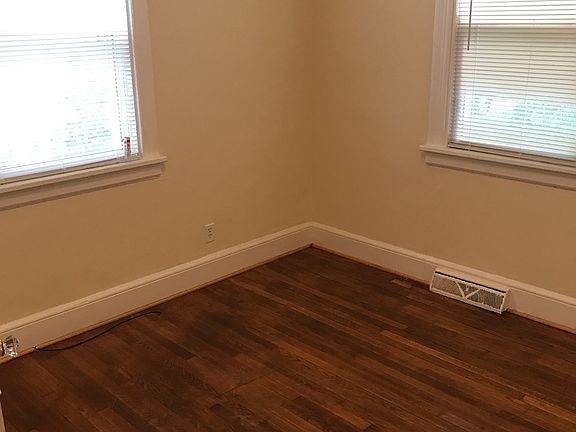 4th image of 2814 Woodcliff Ave