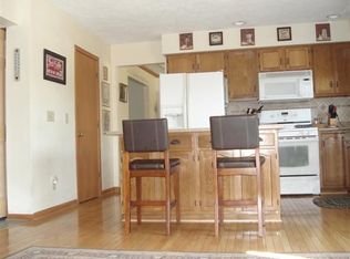 1832 Highridge Rd, Rockford, IL 61108