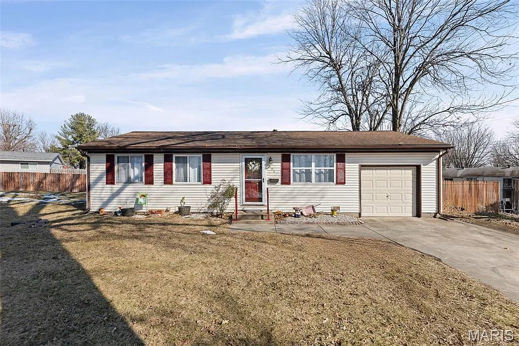 706 Merlin Ct photo 1