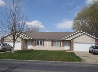 707 E Main St, Williamsville, IL 62693