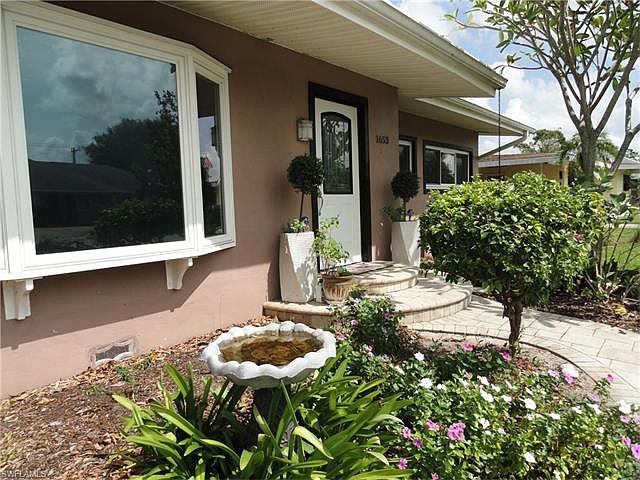 1st image of 1653 Maravilla Ave
