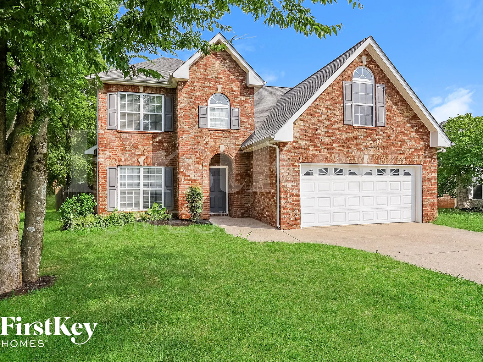 4 bed, 2.5 bath, 2286 sqft, $2,350 — Photo 2
