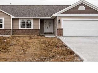 30 Kensington Palace Dr, Troy, MO 63379