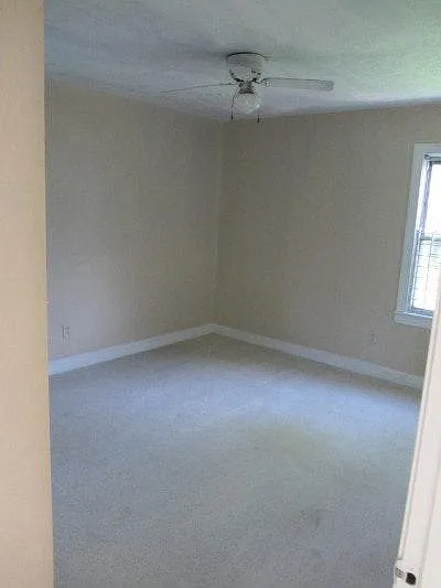 2317 Ratcliffe Ave — Photo 6