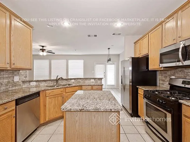 11732 Latania Ln — Photo 5