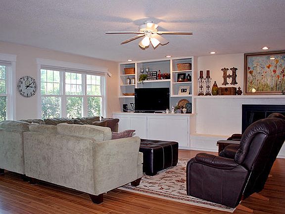 2nd image of 1309 McKinley Dr