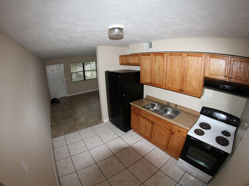 2nd image of 1273 W 34th St APT 1
