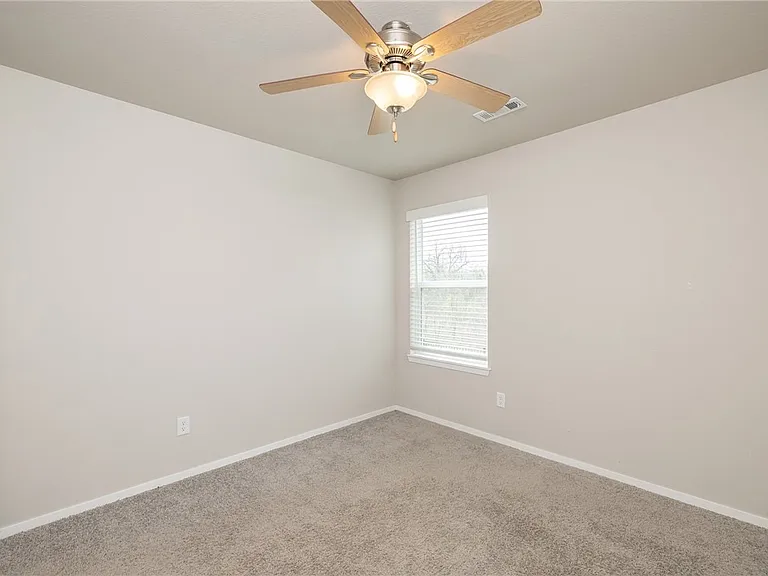899 E Sparrow Cir — Photo 19