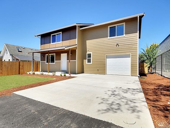 3rd image of 211 106th St S
