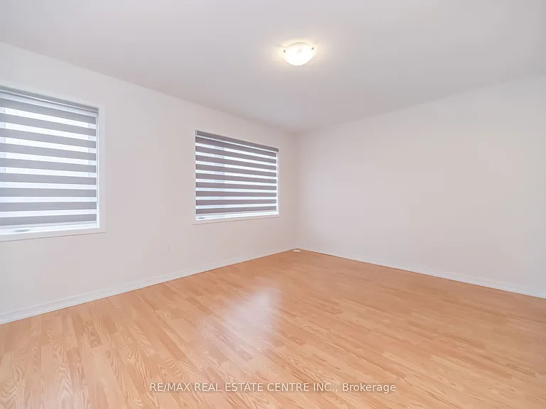 30 Lambert Ln — Photo 29