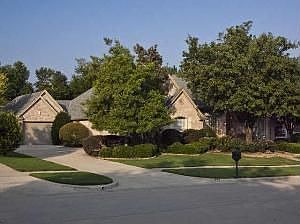 1st image of 207 Manor Pl