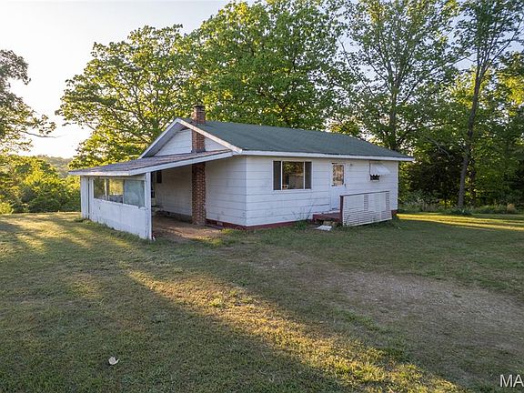 2nd image of 1619 County Road 523