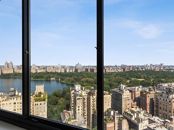 4th image of 40 E 94th St APT 29D