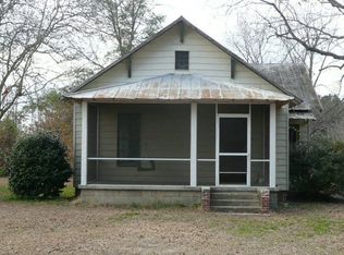 696 Pickett Level Rd, Elloree, SC 29047