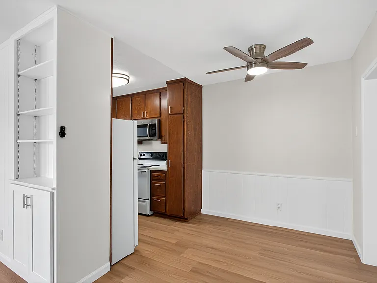 Casa Grande Apartments — Photo 23
