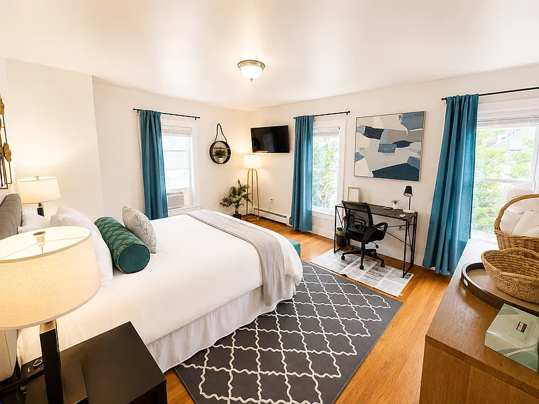 22 Hews St #3 — Photo 11