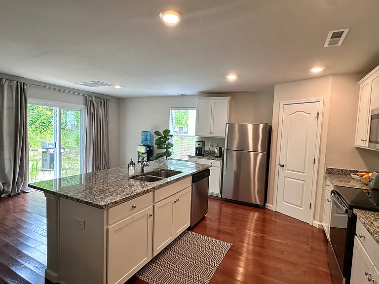 4058 Meredith Woods Ln — Photo 11