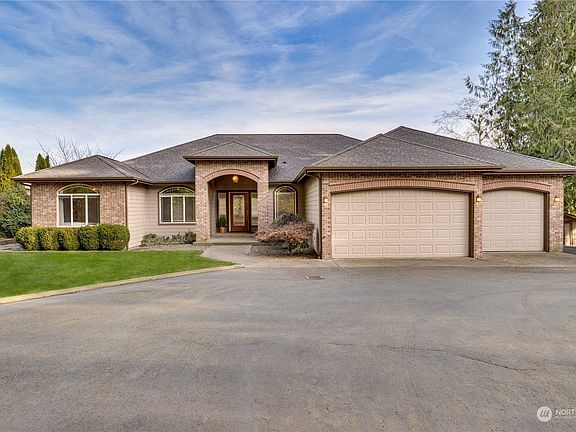 2nd image of 14715 Crescent Valley Drive NW