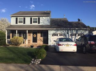 18 Maypink Ln, Howell, NJ 07731
