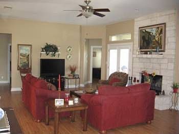 5th image of 311 Blackbird Dr