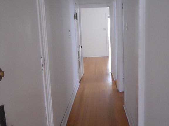 3rd image of 1529 N Campbell Ave #3