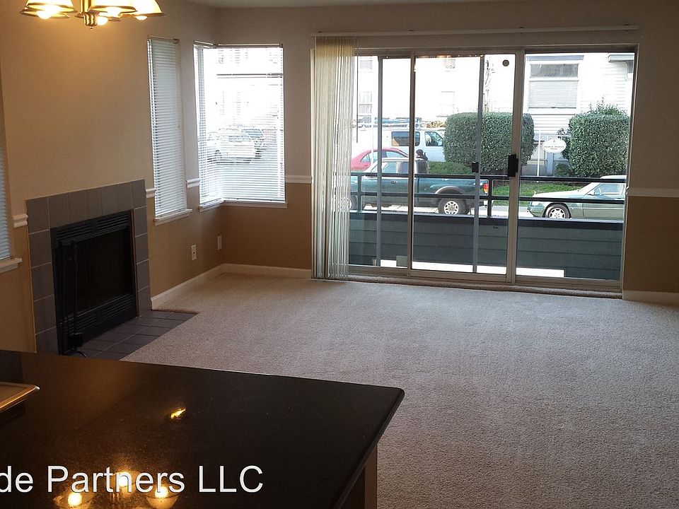 2nd image of 1726 Belmont Ave APT 101