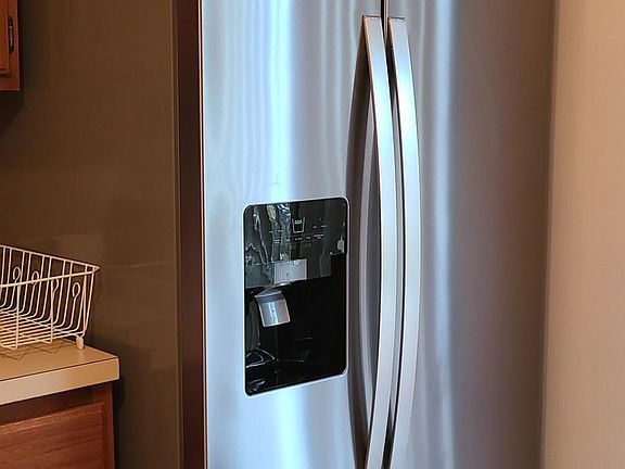 Stainless steel refrigerator and dishwasher