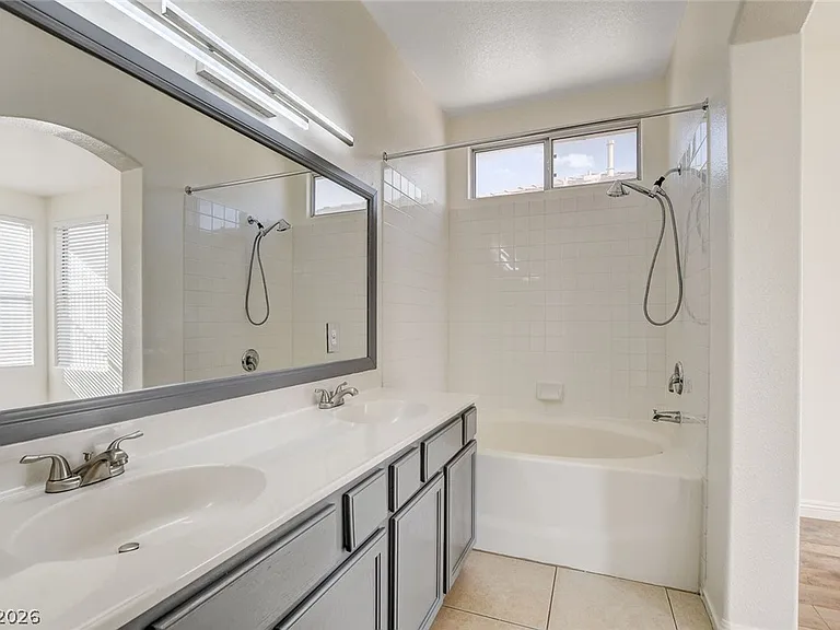 10261 Bentley Oaks Ave — Photo 34