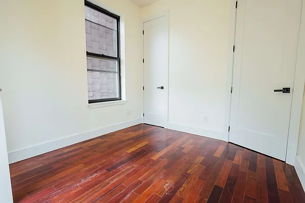 Rented by Nooklyn NYC LLC | media 21