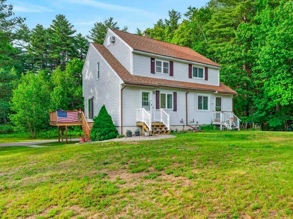 24a Fairway Road, Londonderry, NH 03053
