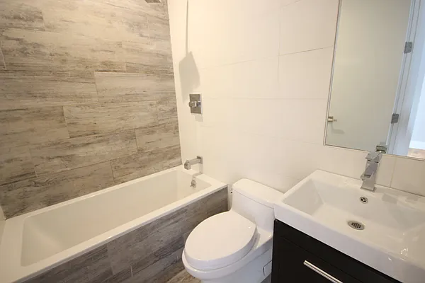 Rented by Nooklyn NYC LLC | media 43