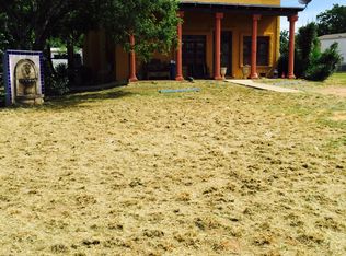 902 Houston St, Cotulla, TX 78014