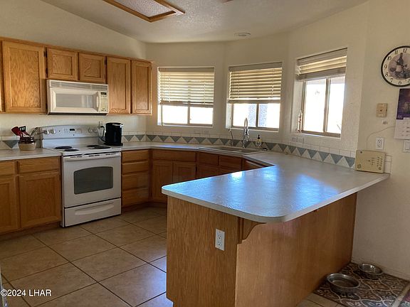 3rd image of 3435 Thunderhead Dr