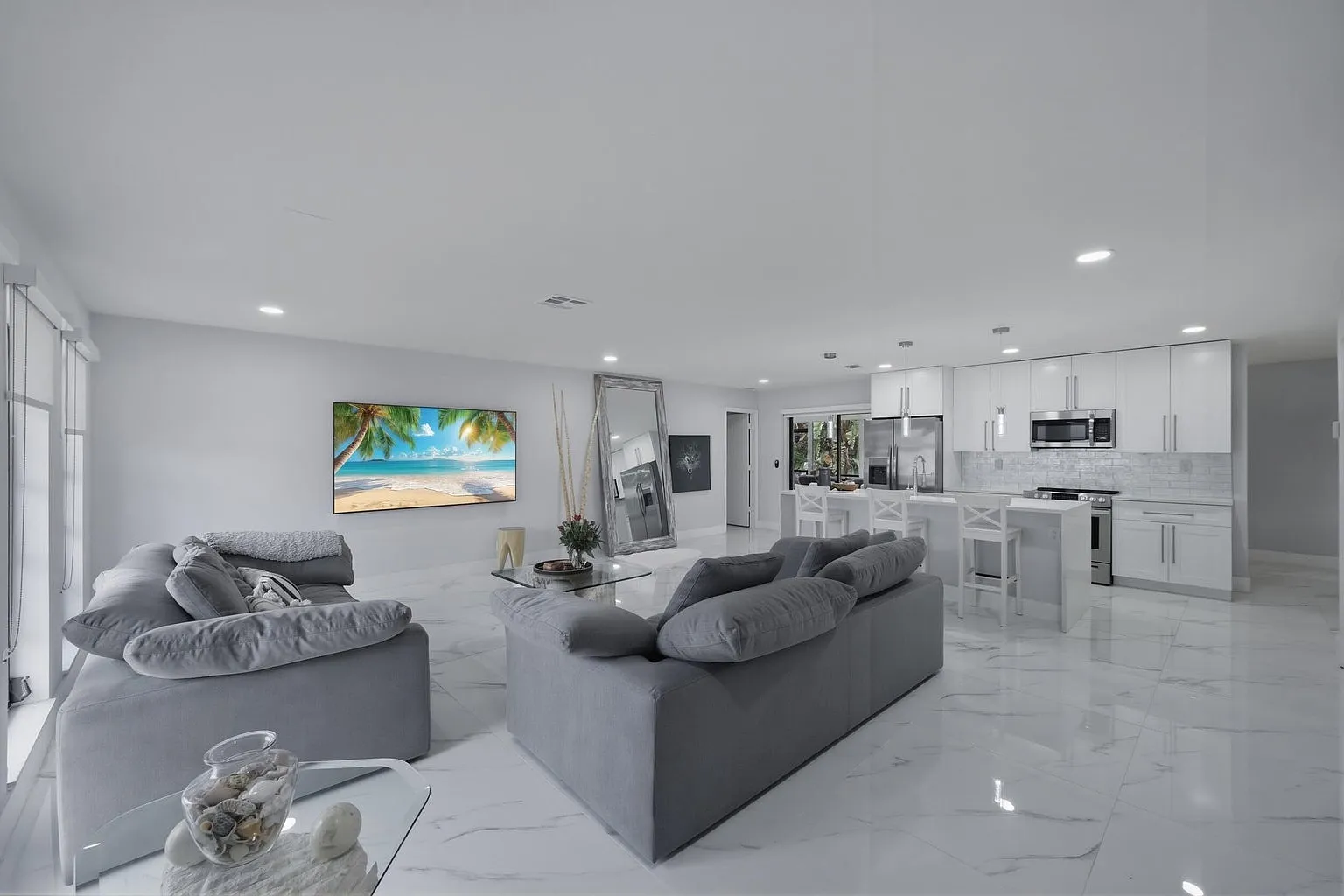 2 bed, 1364 sqft, $2,600 — Photo 4